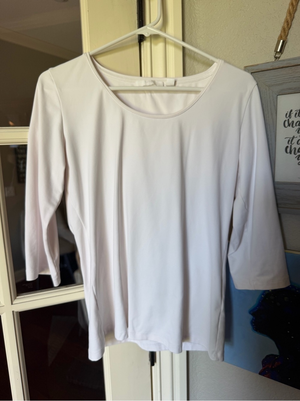 BOSS Hugo Boss Women’s White 3/4 Sleeve Stretch Top Estimated Size M/L